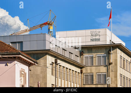 Vevey, Svizzera - 27 agosto 2016: Nestle quartier generale edificio in Vevey, Canton Vaud, Svizzera Foto Stock