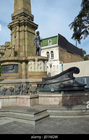 Monumento al Signore Cochrane in Valparaiso, in Cile. Cochrane era un ammiraglio nella Royal Navy prima guida della marina cilena nella guerra di indipendenza. Foto Stock