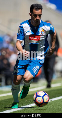 Barcellona, Spagna. 8 Aprile, 2017. Jurado comanda la sfera durante La Liga Santander giornata 31 gioco tra Espanyol e Alaves. Aprile 8, 2017. RCDE Stadium, Barcellona Spagna. Credito: VWPics/Alamy Live News Foto Stock