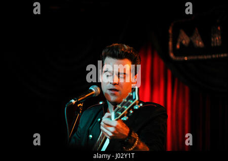 Ryan Cabrera suonare dal vivo presso il VH1 Rock scuole concerto presso la zecca sul dicembre 11, 2015 a Los Angeles, California. Foto Stock