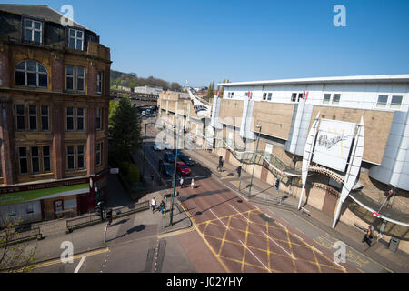 Collin Street e Broadmarsh Shopping Centre prima della demolizione, visto dalla parte superiore del Broadmarsh Car Park a Nottingham, Inghilterra Regno Unito Foto Stock