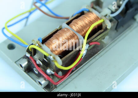 Elettromagnete attrezzo. Bassa corrente elettromagnete. Foto Stock