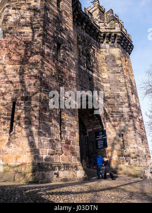 Lancaster Castle e ex carcere è situato nel centro di Lancaster County town e la città di Lancashire Inghilterra Foto Stock