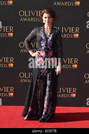 Jessie Buckley frequentando il Olivier Awards 2017, tenutosi presso la Royal Albert Hall di Londra. Stampa foto di associazione. Vedere PA storia SHOWBIZ Oliviers. Picture Data: domenica 9 aprile, 2017. Foto di credito dovrebbe leggere: Chris J Ratcliffe/PA FILO Foto Stock