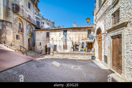 Vista panoramica a Toffia, provincia di Rieti Lazio, Italia Foto Stock