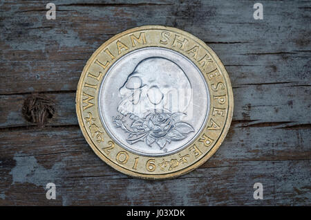 William Shakespeare quattrocentesimo anniversario due Pound moneta introdotta nel 2016. Foto Stock