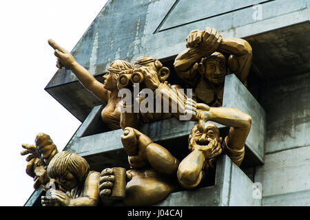 Il pubblico da Michael Snow. Ventola di baseball gargoyles presso il Rogers Centre (ex Skydome) a Toronto, Ontario Foto Stock