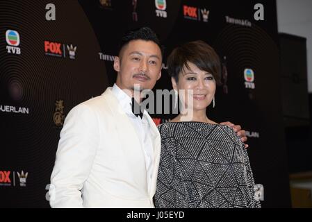 Hong Kong Cina. 09Apr, 2017. Shawn Yue e Elaine Jin win best dresser del 36th Hongkong film awards di Hong Kong in Cina il 9 aprile, 2017.(foto di TPG) Credito: TopPhoto/Alamy Live News Foto Stock