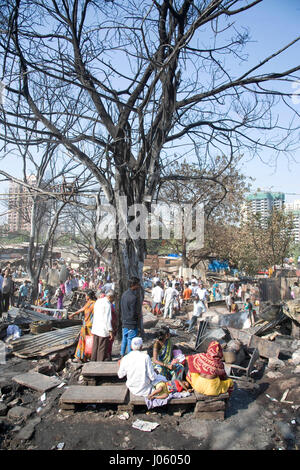 Baraccopoli fire, damu nagar, kandivali, Mumbai, Maharashtra, India, Asia Foto Stock