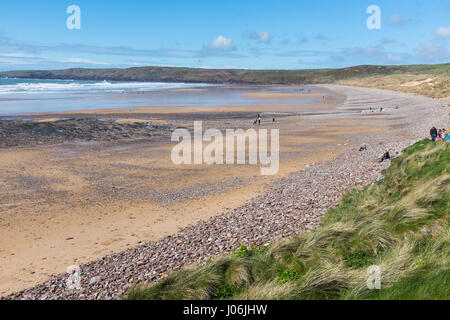 Ad ovest di acqua dolce sulla spiaggia Il Pembrokeshire Coast Park in Galles Foto Stock
