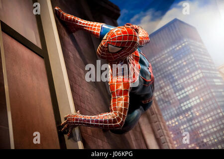 Spiderman marvel comics nel museo delle cere di Madame Tussauds di Amsterdam, Paesi Bassi Foto Stock