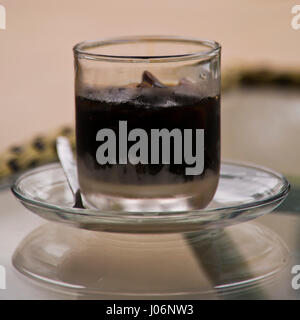 Piazza vicino di un'Iced caffè vietnamita in Vietnam. Foto Stock