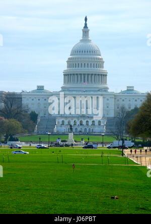 Vista del Campidoglio lungo il National Mall, Washington DC Foto Stock