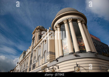 Bradford Alhambra Theatre, Bradford Teatri, West Yorkshire, Inghilterra, Regno Unito Foto Stock