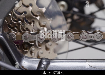 In prossimità di una catena di bicicletta e cassetta di marcia. Foto Stock