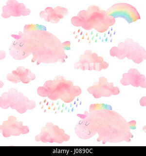 Modello senza cuciture con disegnati a mano, unicorns rainbows e nuvole. Isolato su bianco unicorns ad acquerello e nuvole per materiale tessile, tessuto, carta da parati. Foto Stock