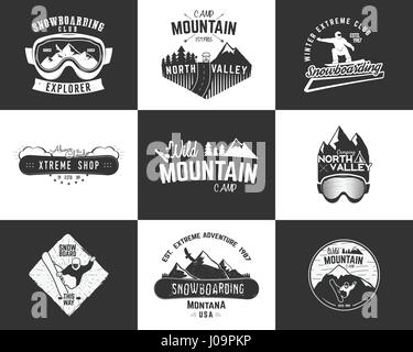 Set di snowboard extreme logo e modelli di etichetta. Inverno Sport snowboard store stemmi, emblemi. Avventura di montagna con insignias snowboarder uomo, simbolo di rv. Vector vintage stile monocromatico Illustrazione Vettoriale