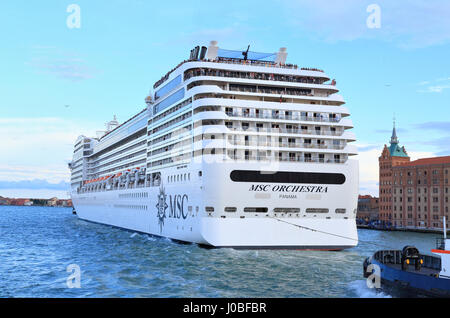 Nave da crociera MSC Orchestra Foto Stock