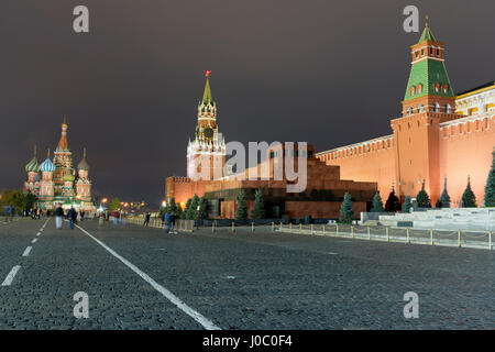 La Piazza Rossa, la Cattedrale di San Basilio, Lenin tomba e pareti del Cremlino, Sito Patrimonio Mondiale dell'UNESCO, Mosca, Russia Foto Stock