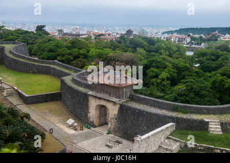 Mura del Castello di Shuri, Sito Patrimonio Mondiale dell'UNESCO, Naha, Okinawa, in Giappone, Asia Foto Stock