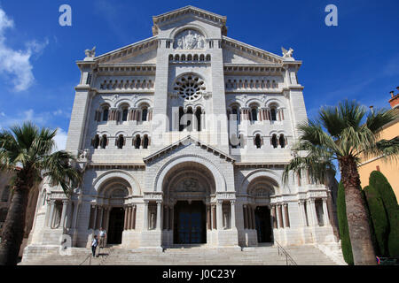 La Cattedrale di San Nicola (Cattedrale di Monaco), Monaco-Ville, Città Vecchia, Le Rocher (The Rock), Monaco, Cote d'Azur Foto Stock