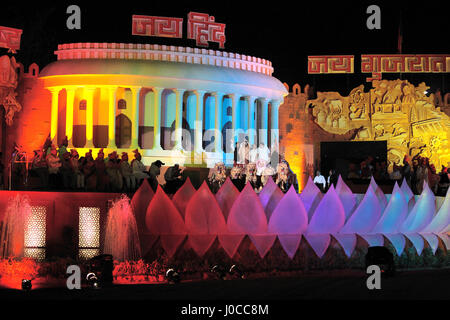 Bjp leader e i membri sul palco, Mumbai, Maharashtra, India Foto Stock