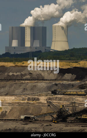 Impianto di alimentazione e marrone e le miniere di carbone Schleenhain, Germania Foto Stock