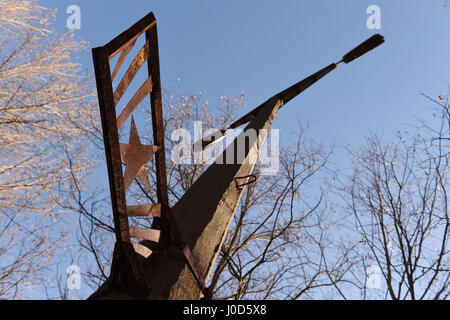 Pripjat, Ucraina. 09Apr, 2017. La città abbandonate pripjat, Ucraina nei pressi della centrale nucleare di Cernobyl, 10 aprile 2017. Reattore n. 4 esploso su Aprile 26, 1986, produca nubi radioattive in gran parte dell'Europa. Credito: Ludek Perina/CTK foto/Alamy Live News Foto Stock