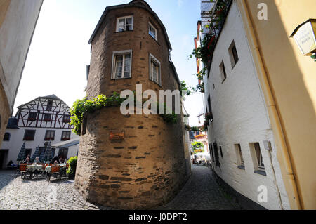 Beilstein, Renania-Palatinato/ Germania 18 giugno 2010: cityscape di villaggio Beilstein al fiume Moselle in Germania. Foto Stock