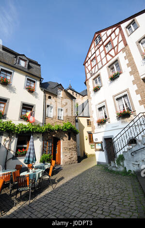 Beilstein, Renania-Palatinato/ Germania 18 giugno 2010: cityscape di villaggio Beilstein al fiume Moselle in Germania. Foto Stock