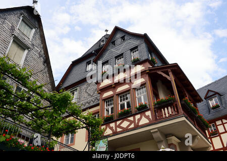 Beilstein, Renania-Palatinato/ Germania 08 giugno 2013: cityscape di villaggio Beilstein al fiume Moselle in Germania. Foto Stock