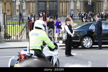 Regina visita all Abbazia di Westminster Foto Stock