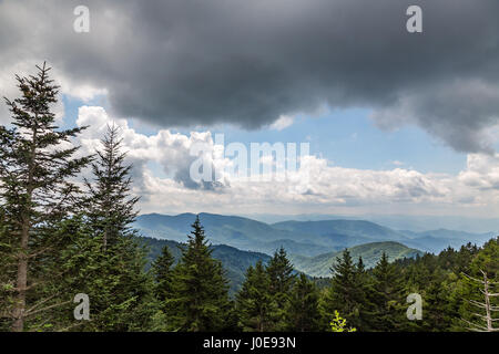 Una vista delle Smoky Mountains da Blue Ridge Parkway Foto Stock