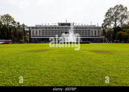 La città di Ho Chi Minh (Saigon), Vietnam - 7 marzo 2017: Residuati Bellici Museum Foto Stock