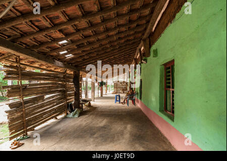 Casa di villaggio di vermi, yellapur, uttara, kannada, Karnataka, India, Asia Foto Stock