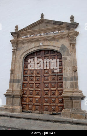 Porta della chiesa a La Matriz Parroquia de Santa Ana, Garachico, Tenerife, Isole Canarie, Spagna. Foto Stock