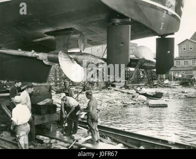 Fort Steele MP34 pattuglia fast cruiser in bacino di carenaggio Foto Stock