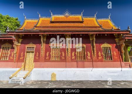 Wat Sen, Luang Prabang noto anche come il Wat Sene Souk Haram è un tempio buddista situato in Luang Phrabang, Laos. Foto Stock