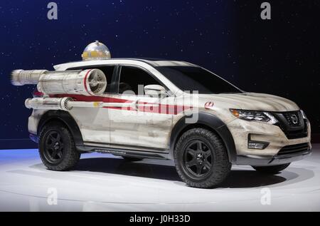 New York, Stati Uniti d'America, 12 Aprile 2017 - Il 2017 New York International Auto Show Premere Giorno a Jacob K. Javits Convention Center di New York City. Foto: Luiz Rampelotto/EuropaNewswire | Verwendung weltweit/picture alliance Credit: dpa picture alliance/Alamy Live News Foto Stock