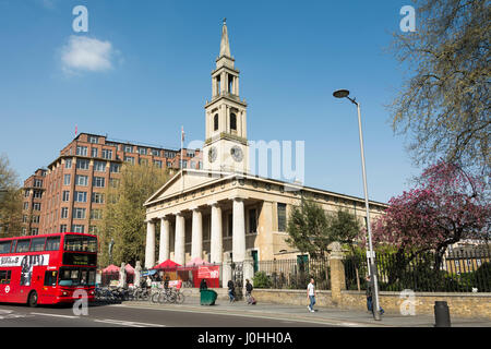 Chiesa di San Giovanni Evangelista, Waterloo - anglicano Revival Greco chiesa nel sud di Londra, costruito nel 1822-24 al disegno di Francesco Ottavio Bedford. Foto Stock