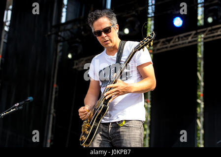 MADRID - Sep 10: M. Ward (cantautore e chitarrista da Portland, Oregon) esegue in concerto a Dcode Music Festival il 10 settembre 2016 in Foto Stock