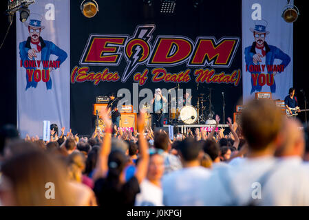 MADRID - Sep 10: Eagles of Death Metal (American rock band fondata da Jesse Hughes e Josh Homme) eseguire in concerto a Dcode Festival di Musica a settembre Foto Stock