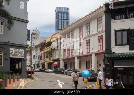 La gente camminare fino Ann Siang Hill in Singapore Foto Stock