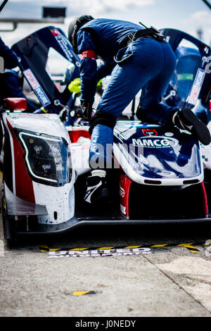 Towcester, Northamptonshire, Regno Unito. Il 15 aprile, 2017. Olmi racing team United Autosports rigidi durante 4 ore di Silverstone della Europian Le Mans Series sul circuito di Silverstone (foto di gergo Toth / Alamy Live News) Foto Stock