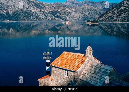 La chiesa di Nostra Signora degli Angeli in Donji Stoliv, Montenegro, Kotor Bay, i Balcani, il Mare Adriatico. Foto Stock