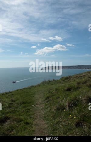 Vista dalla cima del Ballard scogliere sulla baia di Swanage Foto Stock