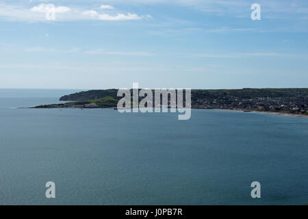 Vista dalla cima del Ballard scogliere sulla baia di Swanage Foto Stock