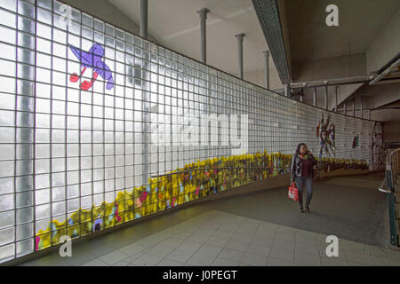 Grafica di Stillwell Avenue stazione della metropolitana di Coney Island Brooklyn, New York Foto Stock