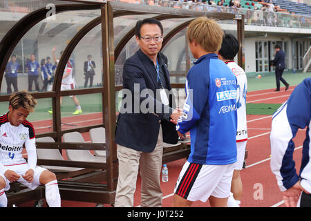 Kashiwanoha Stadium, Chiba, Giappone. Xvi Apr, 2017. Takeshi Okada (FC) Imabari, Aprile 16, 2017 - Calcetto : Giappone Football League (JFL) 2017 1° stadio tra Briobecca Urayasu 0-2 FC Imabari a Kashiwanoha Stadium, Chiba, Giappone. Credito: YUTAKA AFLO/sport/Alamy Live News Foto Stock