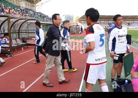 Kashiwanoha Stadium, Chiba, Giappone. Xvi Apr, 2017. Takeshi Okada (FC) Imabari, Aprile 16, 2017 - Calcetto : Giappone Football League (JFL) 2017 1° stadio tra Briobecca Urayasu 0-2 FC Imabari a Kashiwanoha Stadium, Chiba, Giappone. Credito: YUTAKA AFLO/sport/Alamy Live News Foto Stock